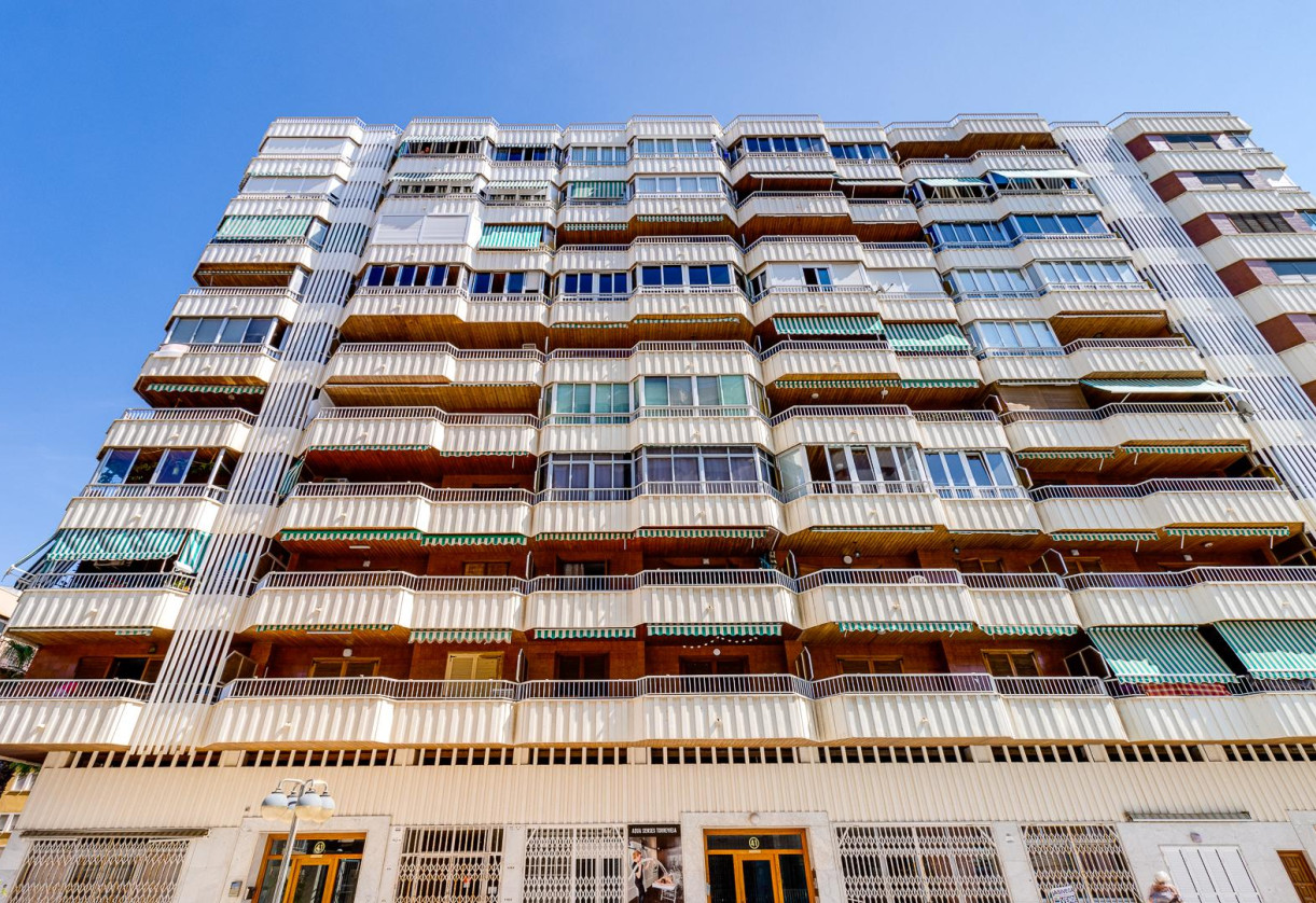 Sale · APARTAMENTO · Torrevieja · Playa del Acequión