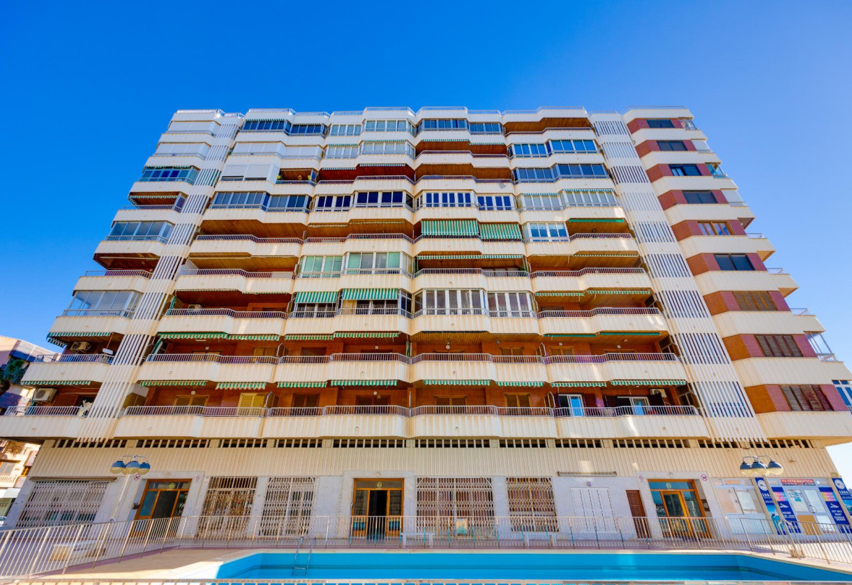 Sale · APARTAMENTO · Torrevieja · Playa del Acequión