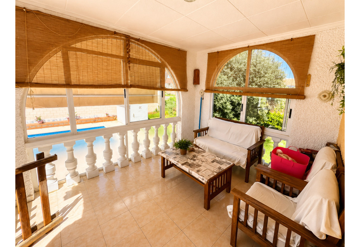 Sale · Villa · Torrevieja · LA SIESTA