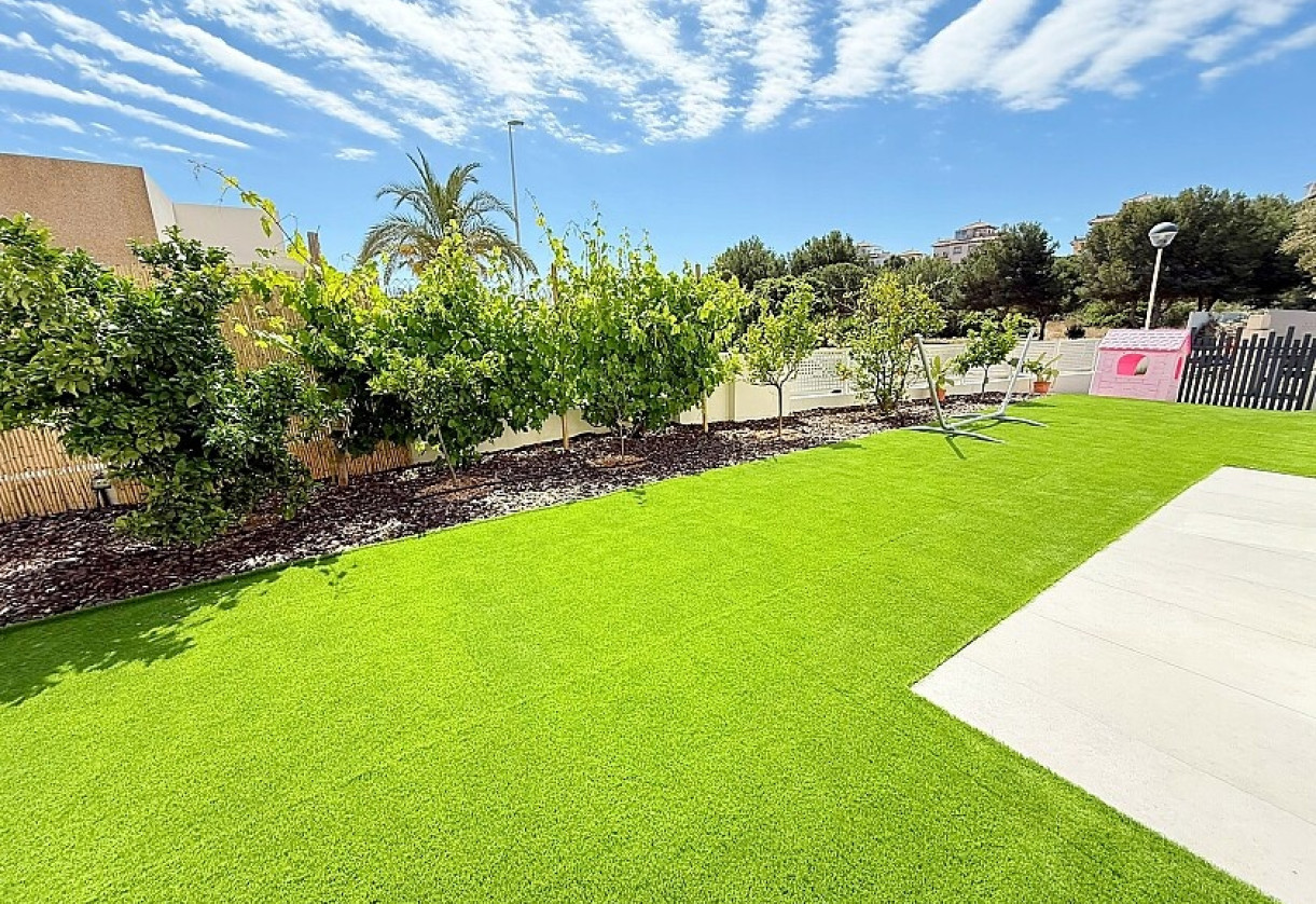 Sale · Villa · Orihuela Costa · La Zenia