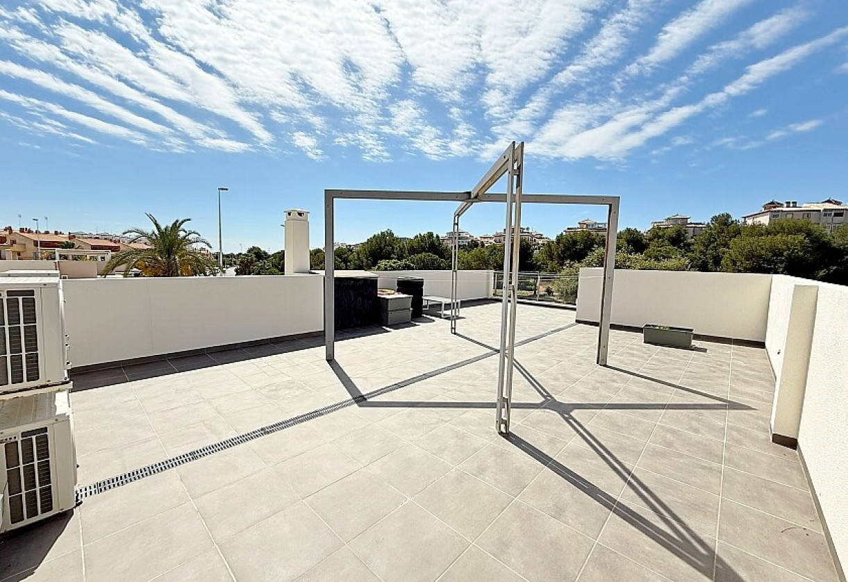 Sale · Villa · Orihuela Costa · La Zenia
