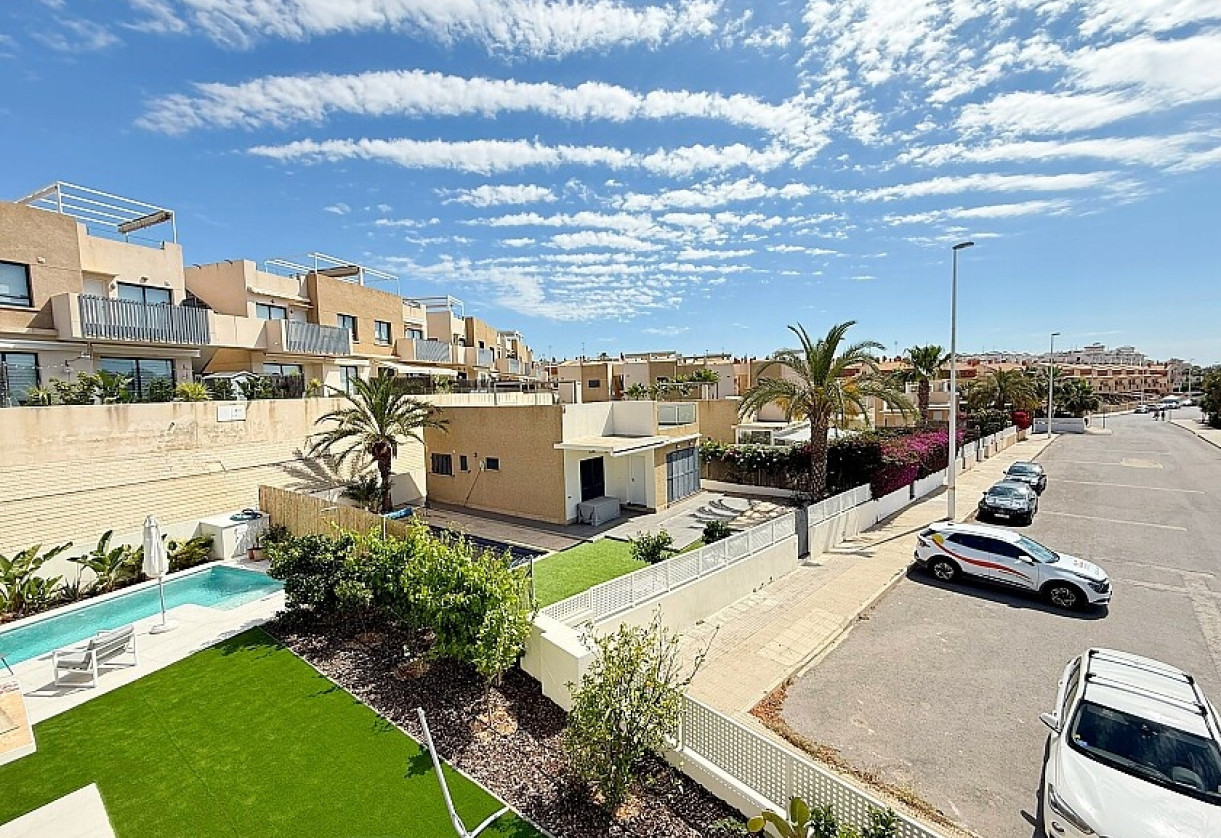 Sale · Villa · Orihuela Costa · La Zenia
