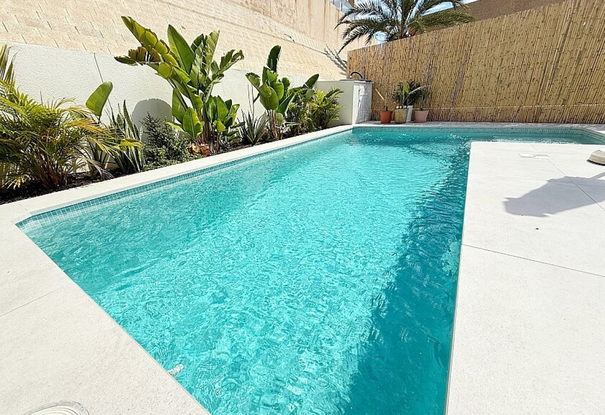 Sale · Villa · Orihuela Costa · La Zenia