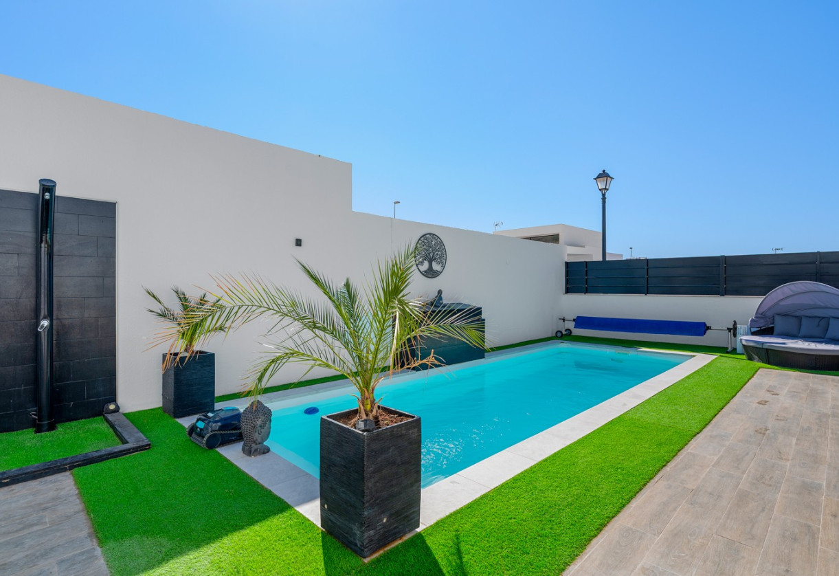 Sale · Villa · Fortuna · Urbanizacion Las Kalendas