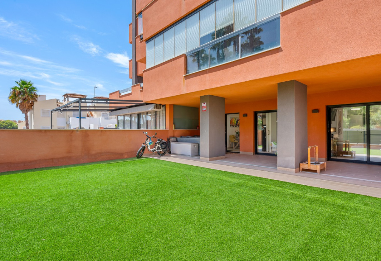 Rynek wtórny · Apartments · Villamartin · Lomas del Golf