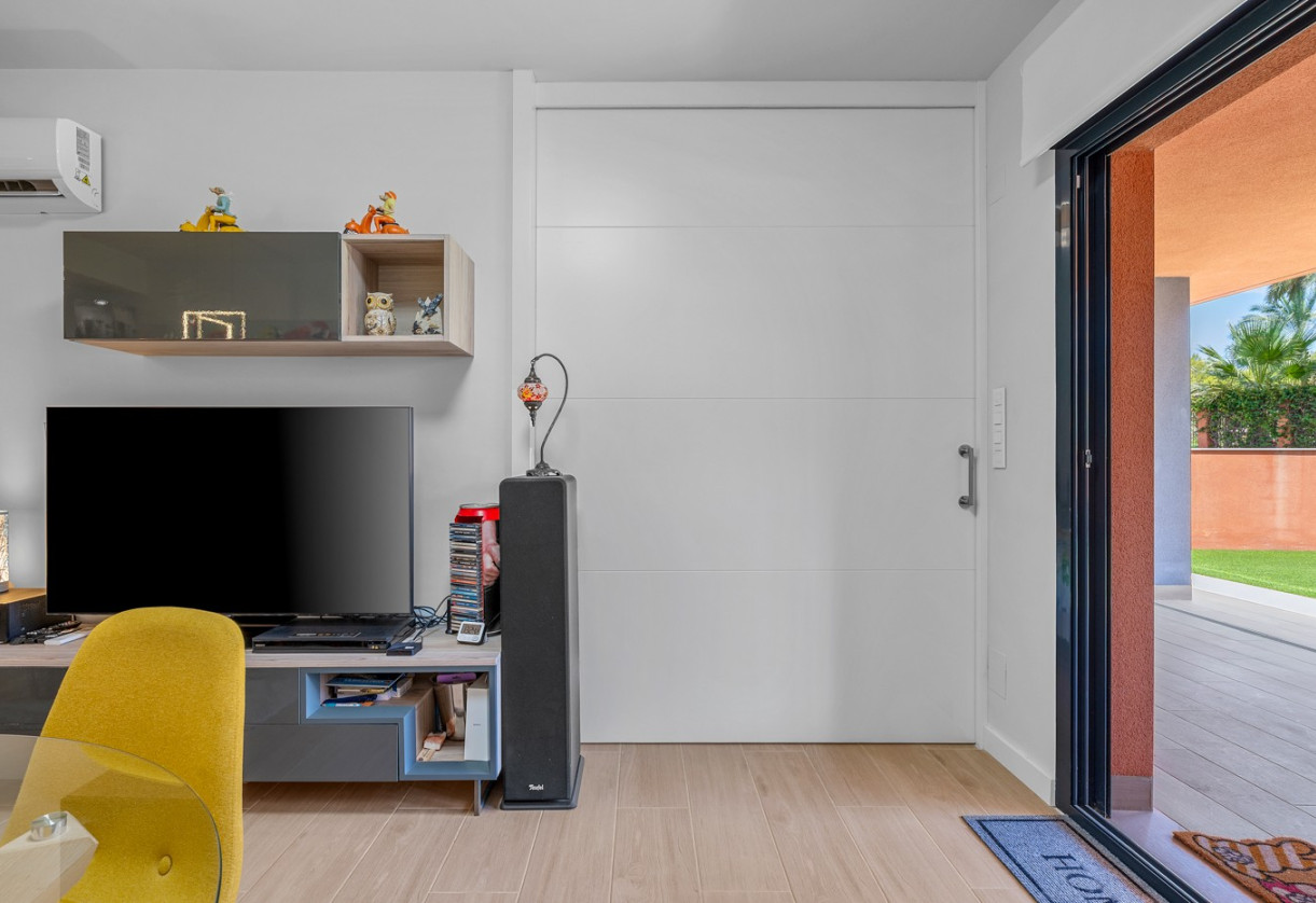 Rynek wtórny · Apartments · Villamartin · Lomas del Golf