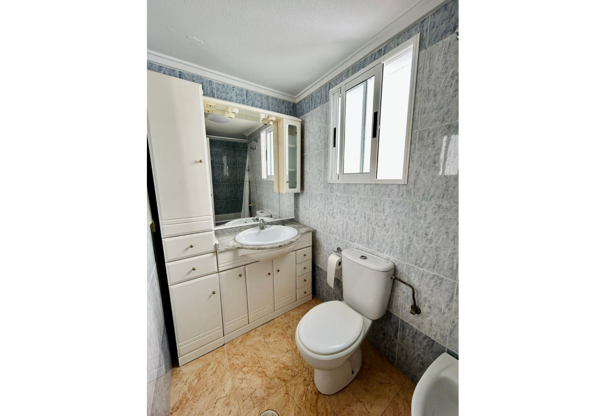 Rynek wtórny · - APARTMENT · Torrevieja Centro · Torrevieja