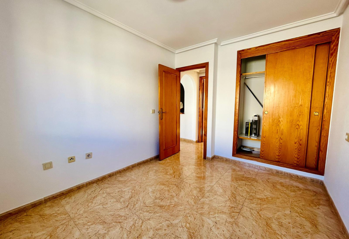 Rynek wtórny · - APARTMENT · Torrevieja Centro · Torrevieja