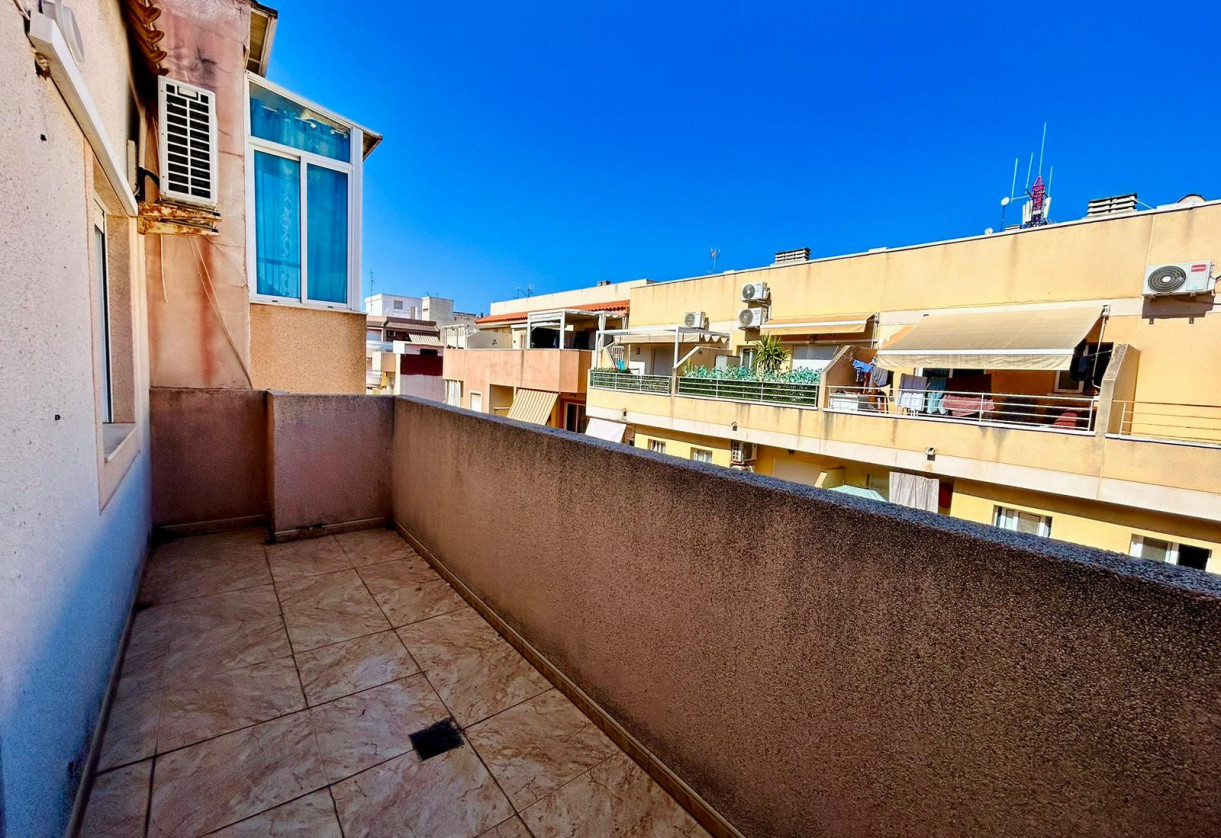 Rynek wtórny · - APARTMENT · Torrevieja Centro · Torrevieja