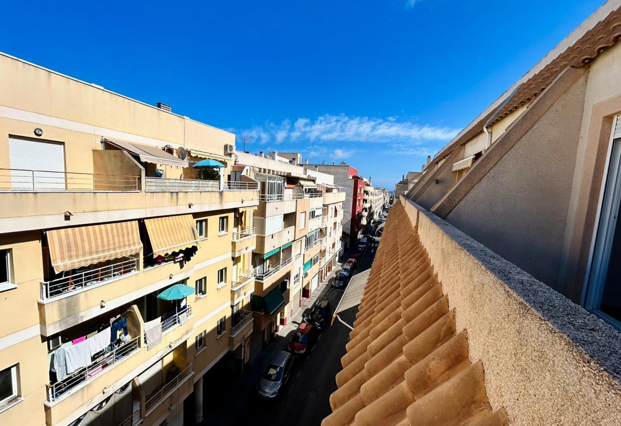 Rynek wtórny · - APARTMENT · Torrevieja Centro · Torrevieja