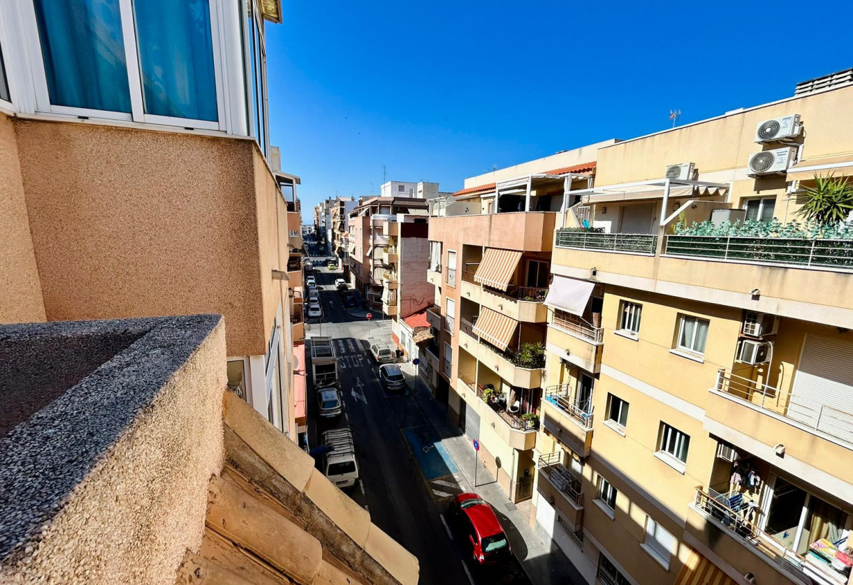 Rynek wtórny · - APARTMENT · Torrevieja Centro · Torrevieja