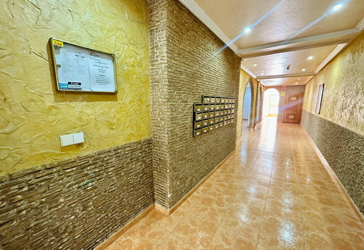 Rynek wtórny · - APARTMENT · Torrevieja Centro · Torrevieja