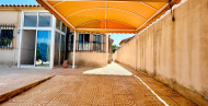 Rynek wtórny · - VILLA · Torrevieja · Urbanización San Luis