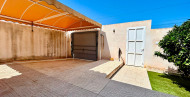 Rynek wtórny · - VILLA · Torrevieja · Urbanización San Luis