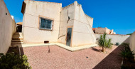 Rynek wtórny · - VILLA · Torrevieja · Urbanización San Luis