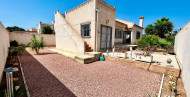 Rynek wtórny · - VILLA · Torrevieja · Urbanización San Luis