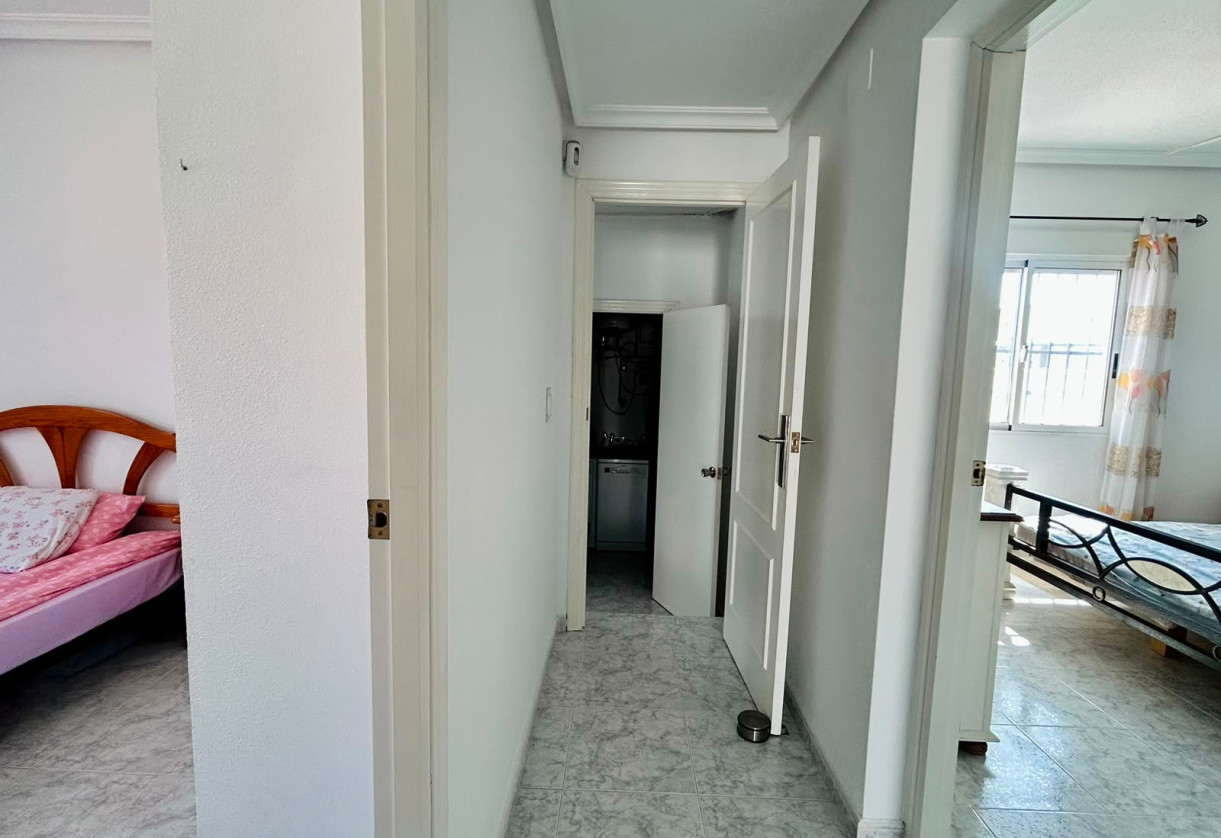 Rynek wtórny · - VILLA · Torrevieja · Urbanización San Luis