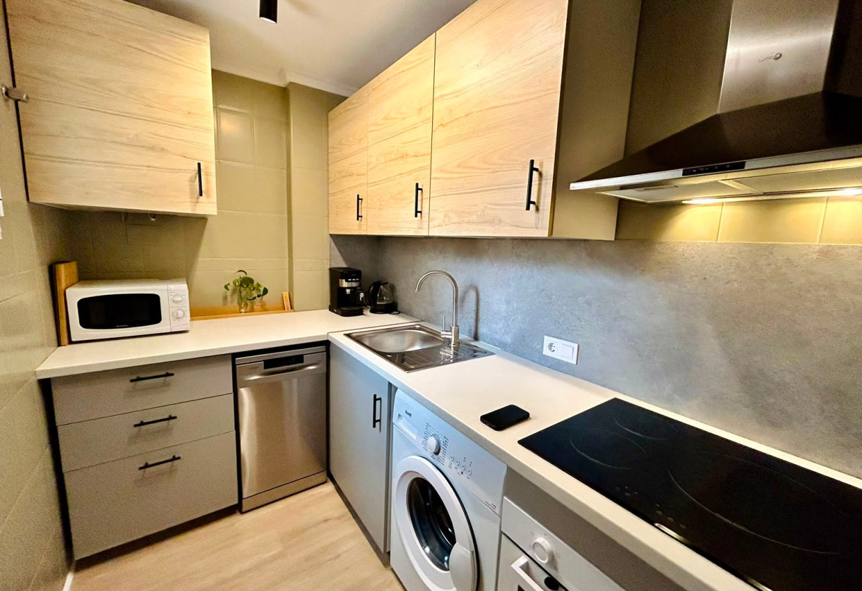 Rynek wtórny · - APARTMENT · Torrevieja Centro · Torrevieja