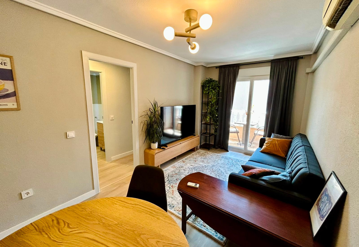 Rynek wtórny · - APARTMENT · Torrevieja Centro · Torrevieja