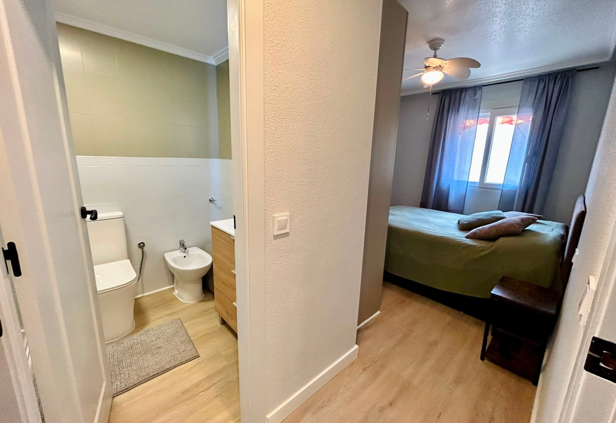 Rynek wtórny · - APARTMENT · Torrevieja Centro · Torrevieja