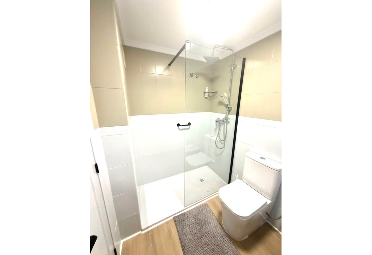 Rynek wtórny · - APARTMENT · Torrevieja Centro · Torrevieja