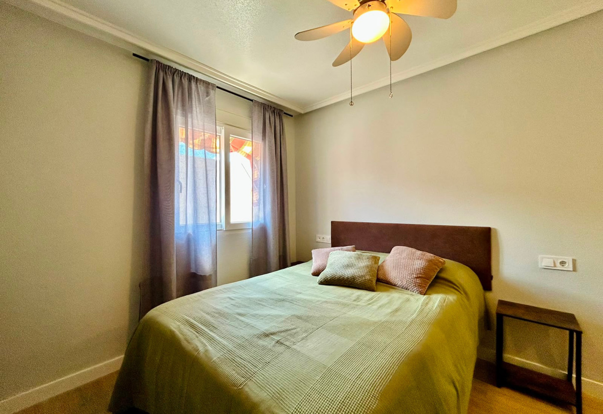 Rynek wtórny · - APARTMENT · Torrevieja Centro · Torrevieja