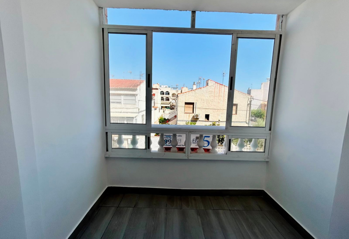 Sale · APARTAMENTO · Torrevieja Centro · Torrevieja
