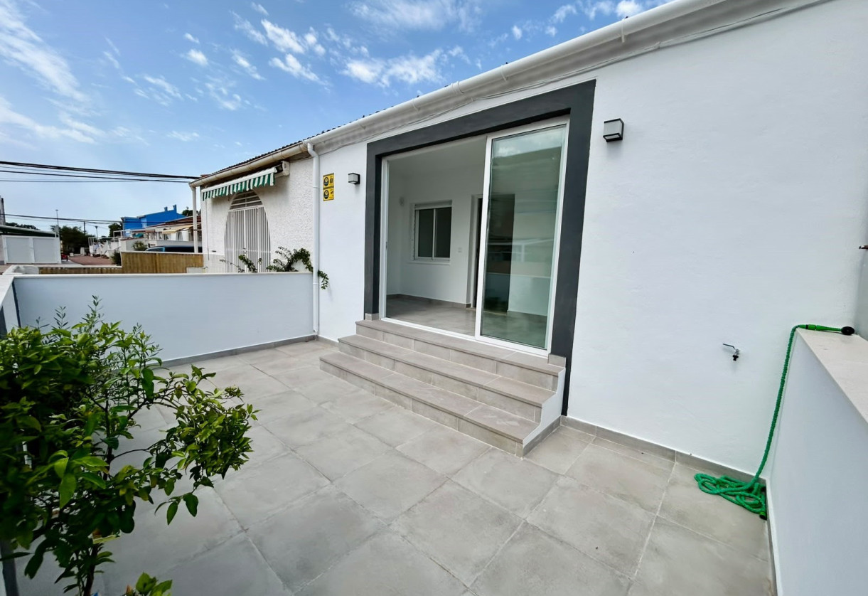 Sale · Bungalow · La Siesta - El Salado - Torreta · La Siesta