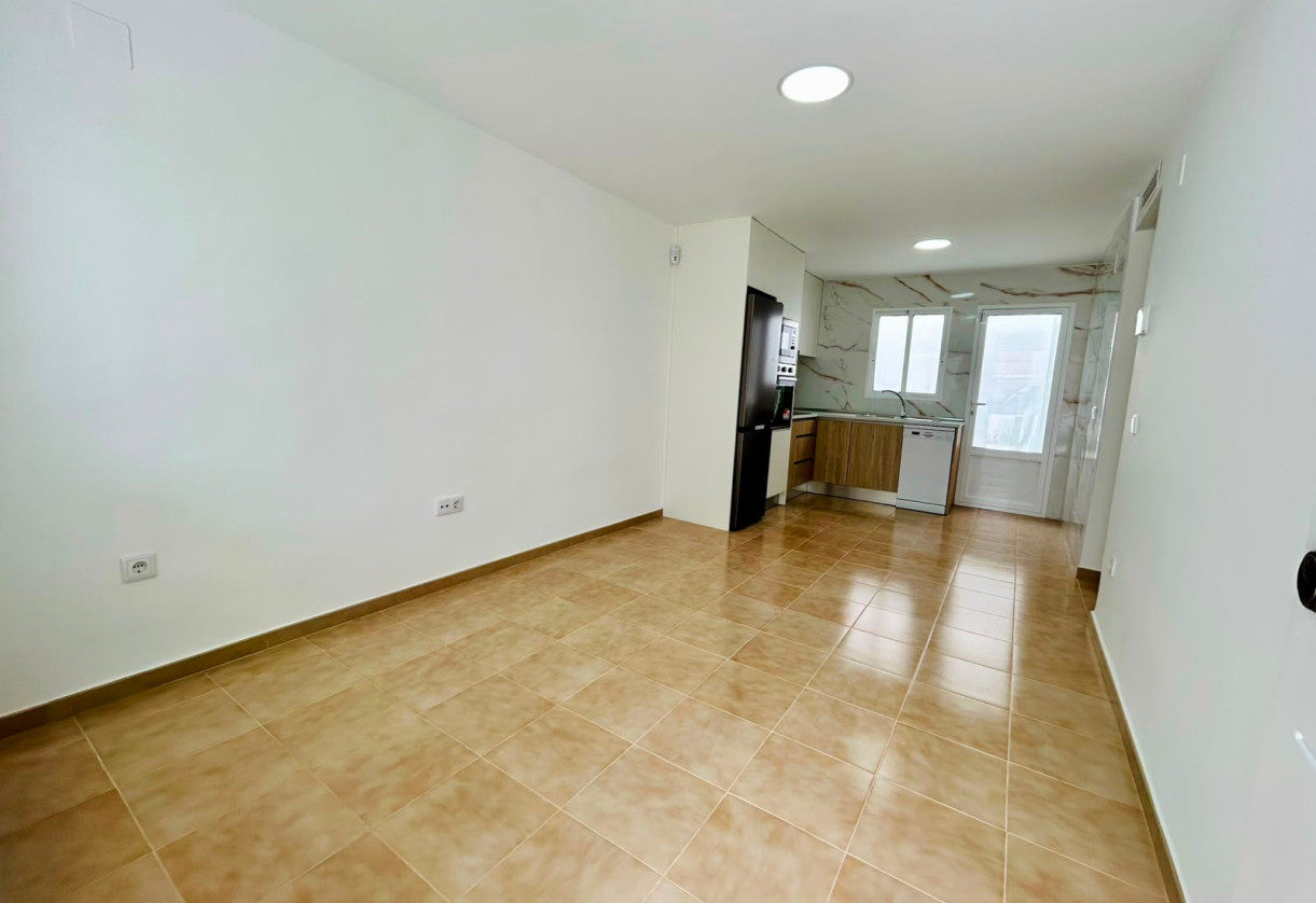 Sale · Bungalow · La Siesta - El Salado - Torreta · La Siesta
