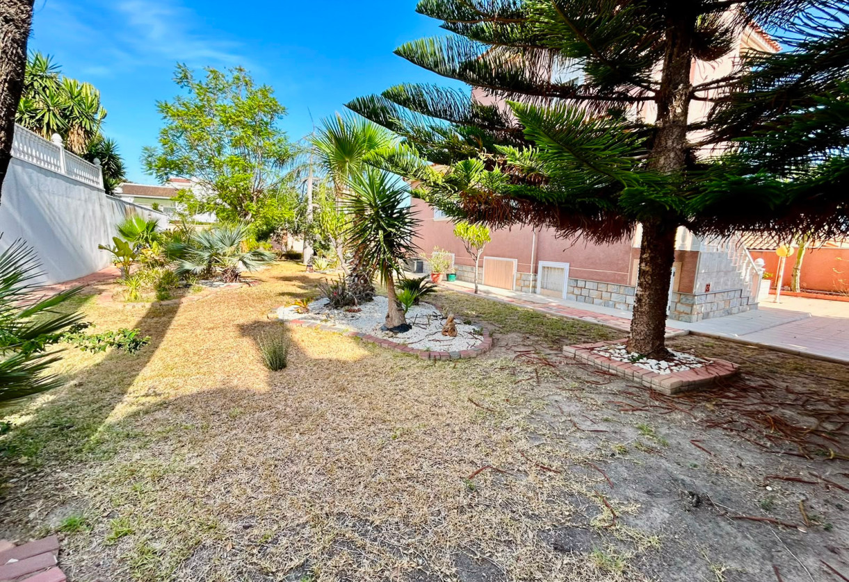 Sale · - VILLA · Orihuela · Los Balcones