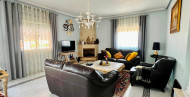Sale · - VILLA · Orihuela · Los Balcones