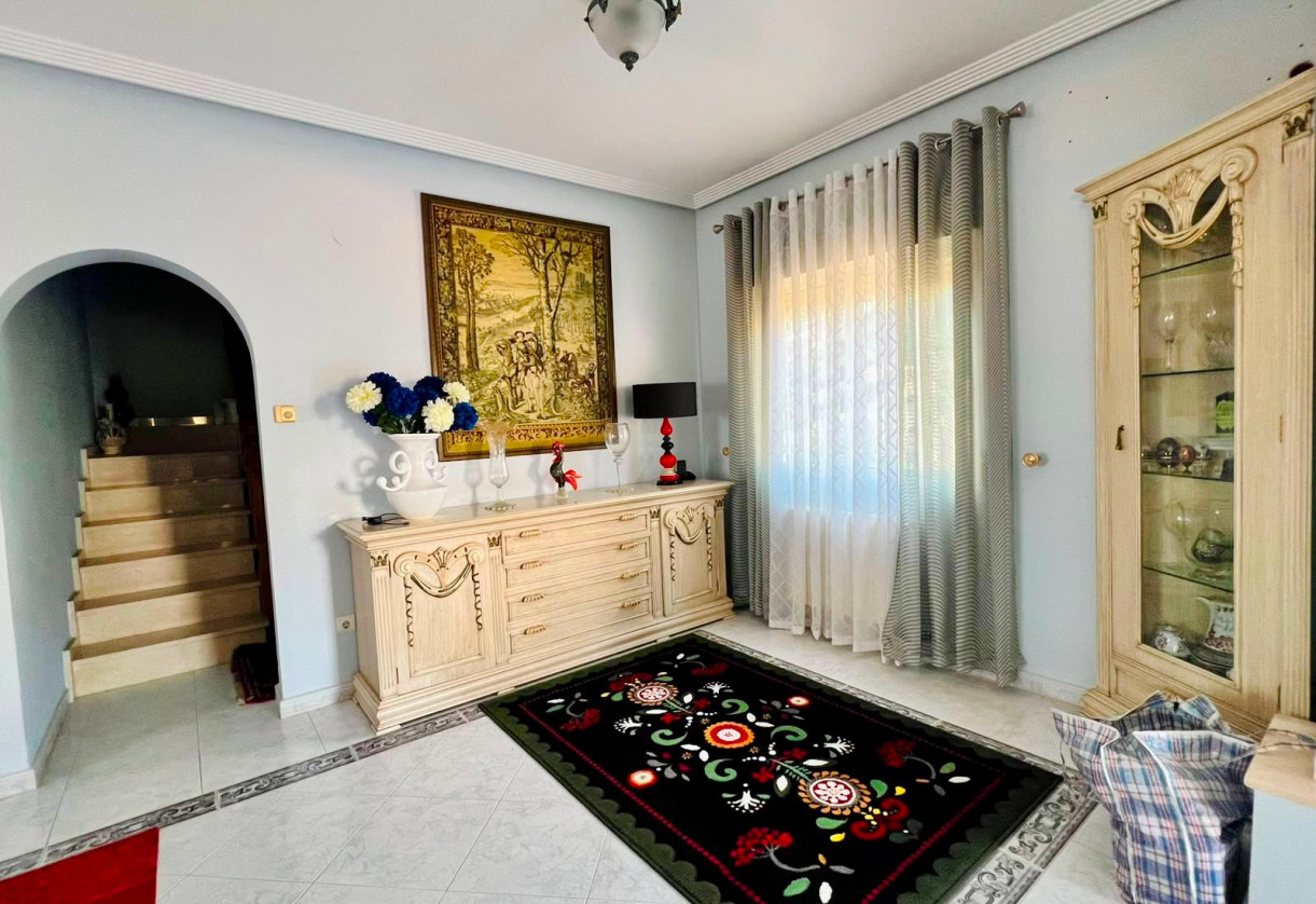 Sale · - VILLA · Orihuela · Los Balcones