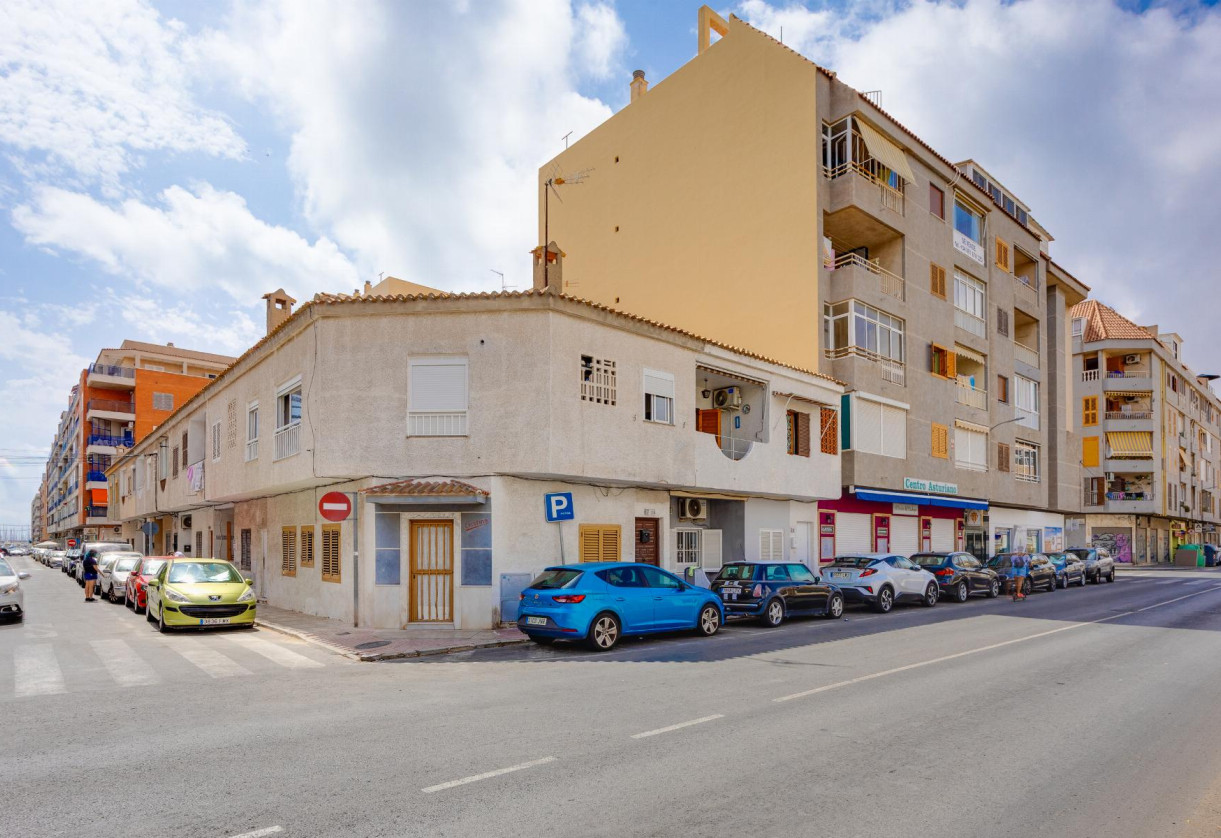 Sale · Bungalow · Torrevieja · Playa del Acequión