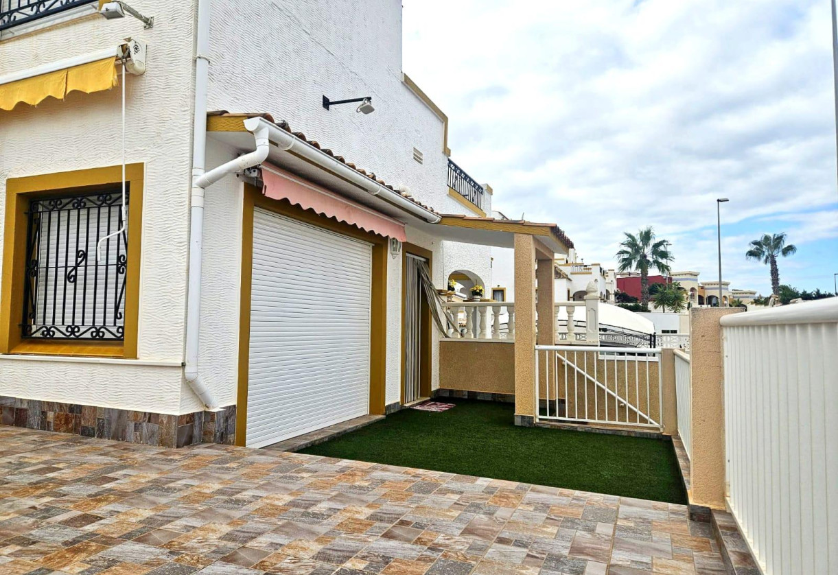 Sale · Chalet · Orihuela Costa · Dream Hills
