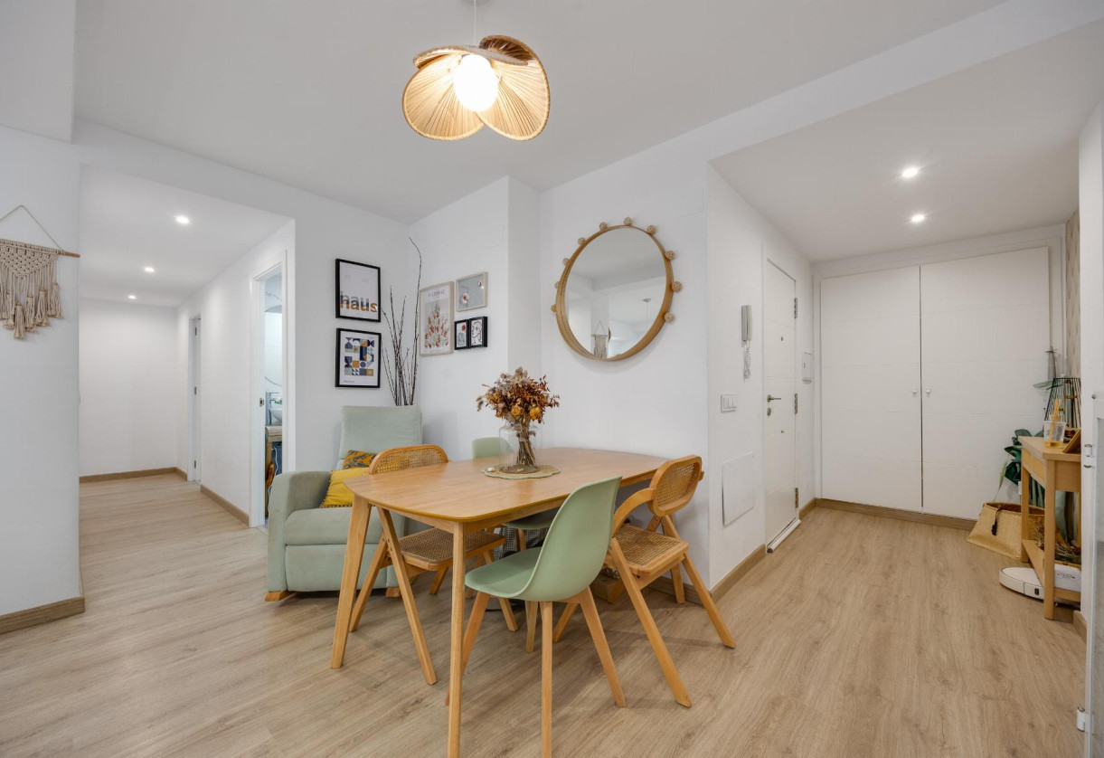 Sale · APARTAMENTO · Torrevieja · playa de los naufragos