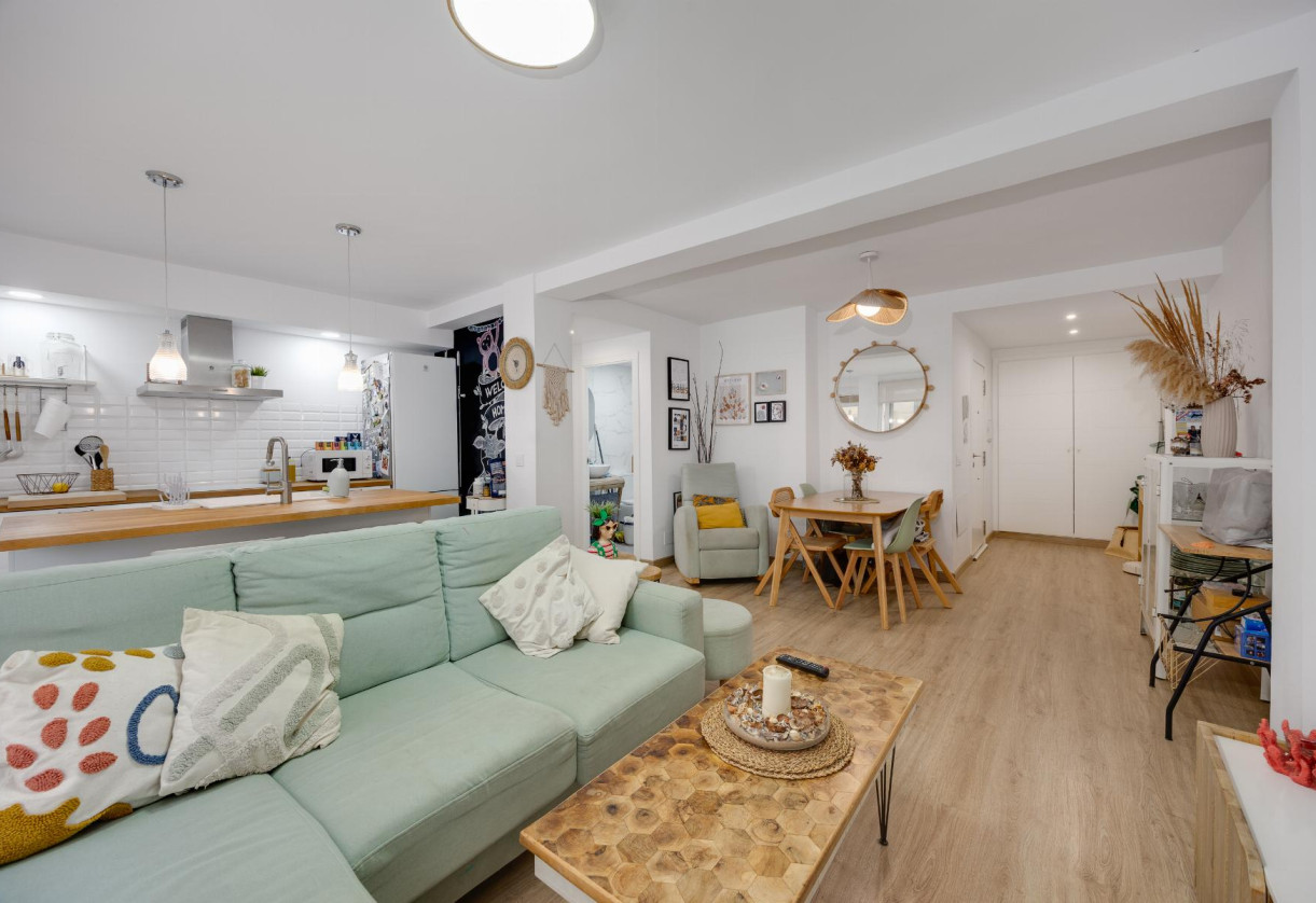 Sale · APARTAMENTO · Torrevieja · playa de los naufragos