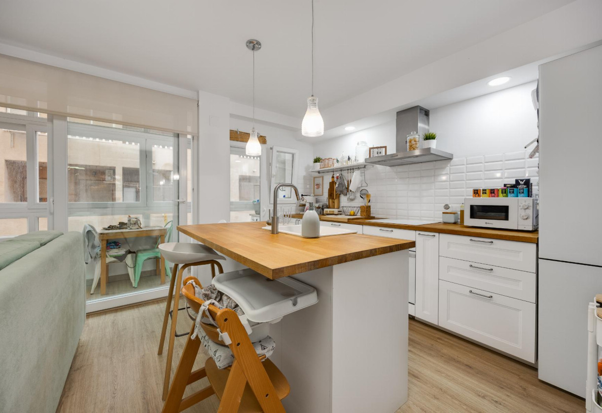 Sale · APARTAMENTO · Torrevieja · playa de los naufragos