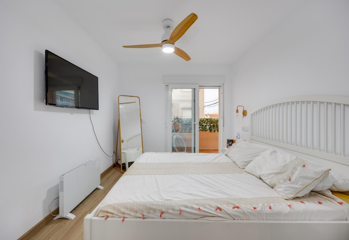 Sale · APARTAMENTO · Torrevieja · playa de los naufragos
