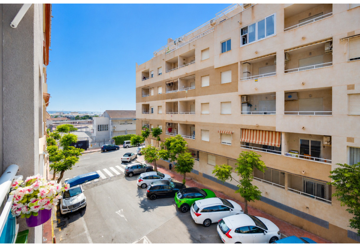 Sale · APARTAMENTO · Torrevieja · Playa del Acequión