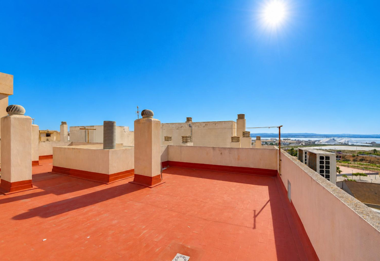 Sale · APARTAMENTO · Torrevieja · Playa del Acequión