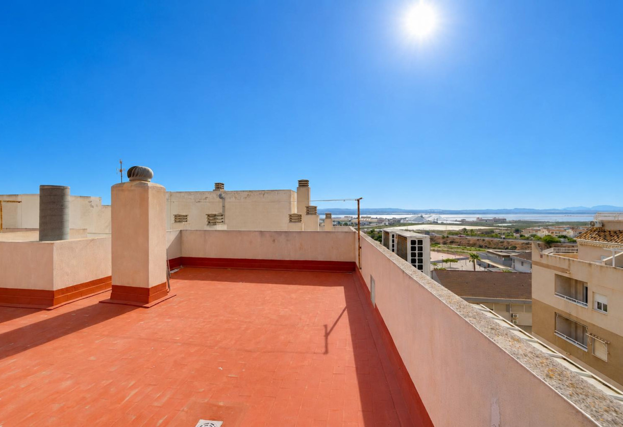Sale · APARTAMENTO · Torrevieja · Playa del Acequión