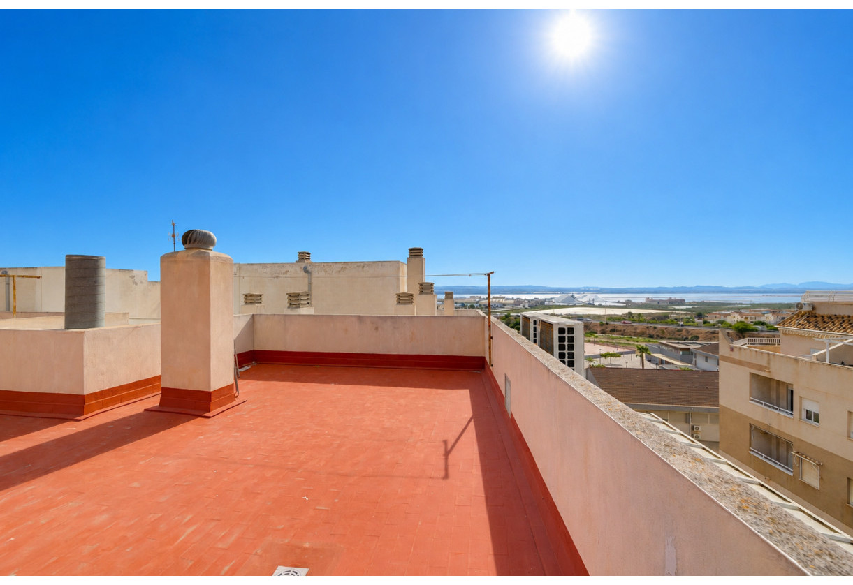 Sale · APARTAMENTO · Torrevieja · Playa del Acequión