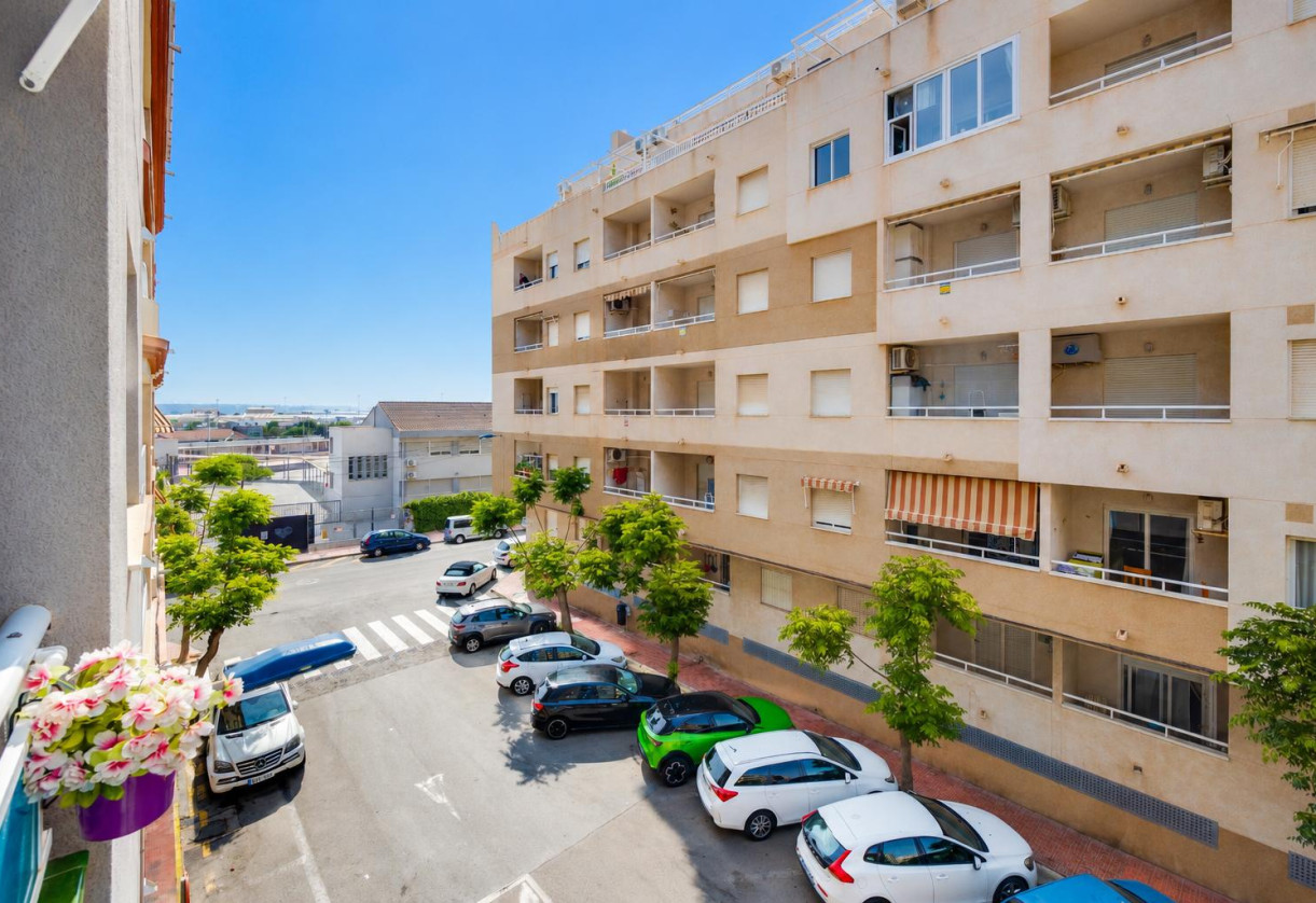 Sale · APARTAMENTO · Torrevieja · Playa del Acequión