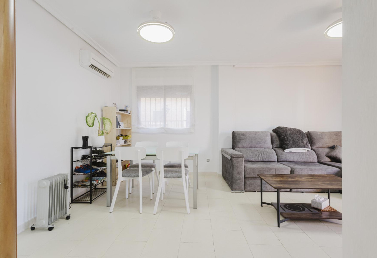Rynek wtórny · Chalet · Torrevieja · AGUAS NUEVAS