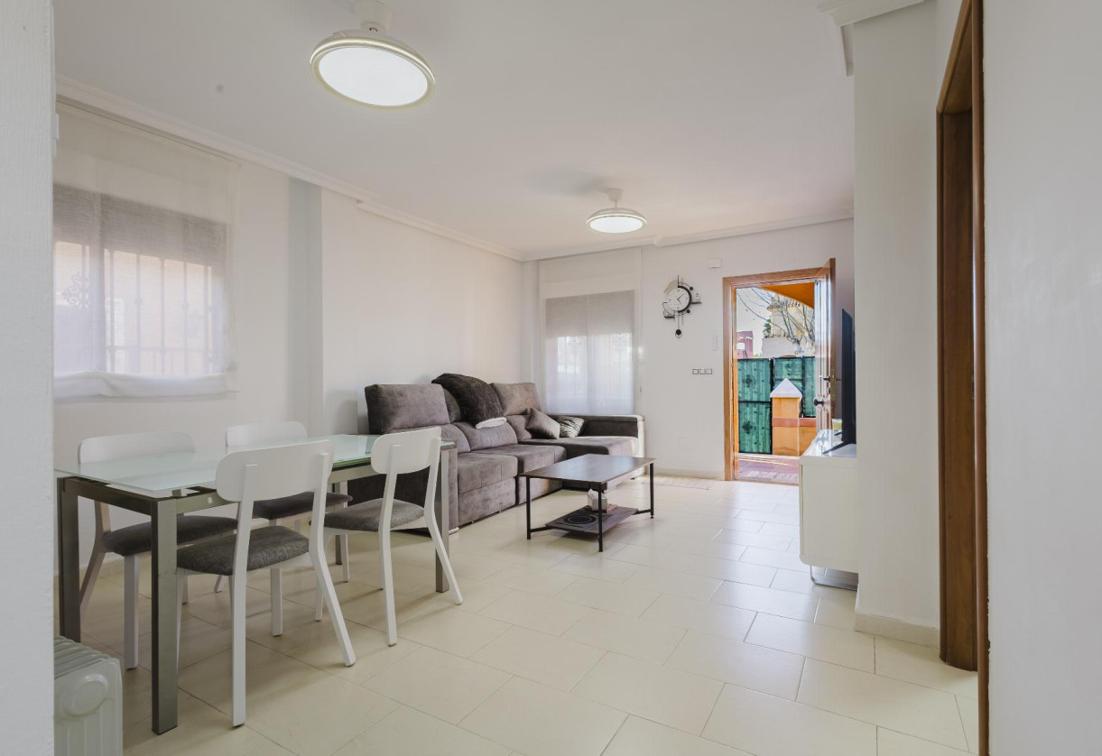 Rynek wtórny · Chalet · Torrevieja · AGUAS NUEVAS