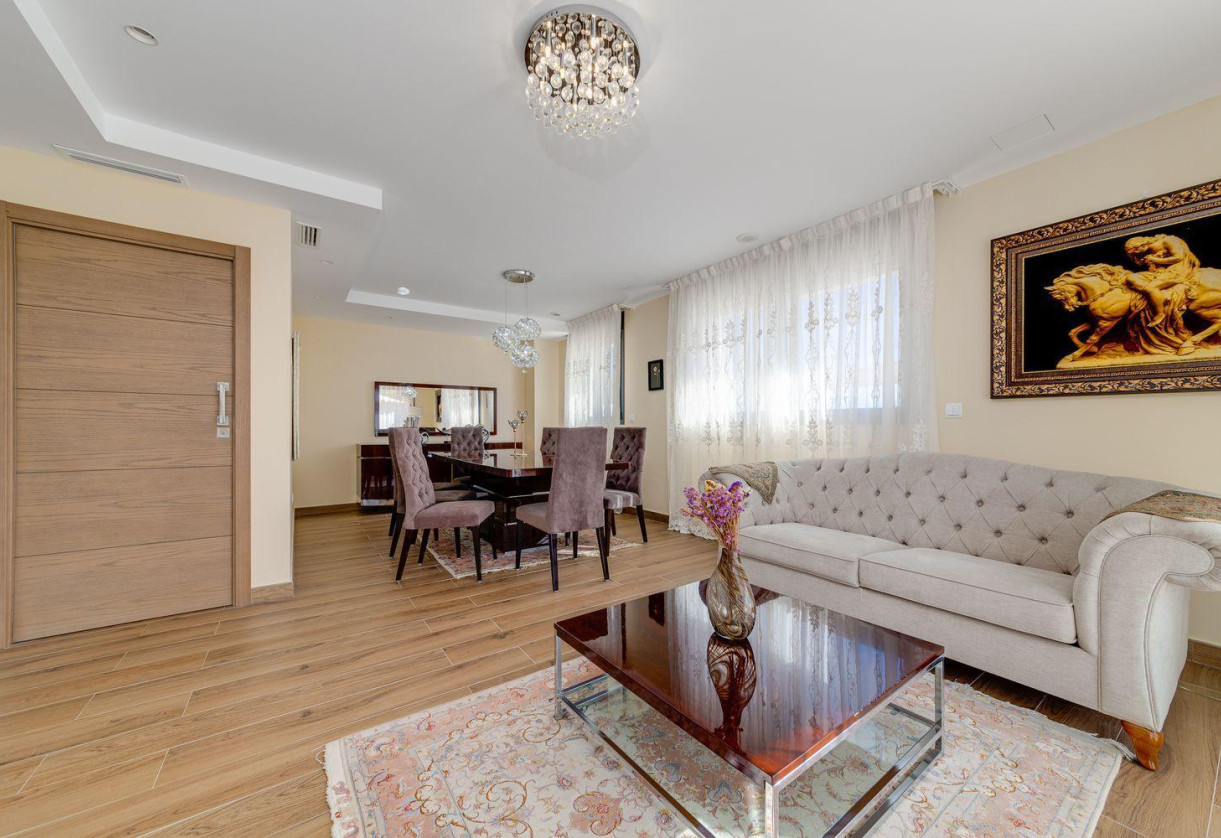 Rynek wtórny · Villa · Torrevieja · Los balcones
