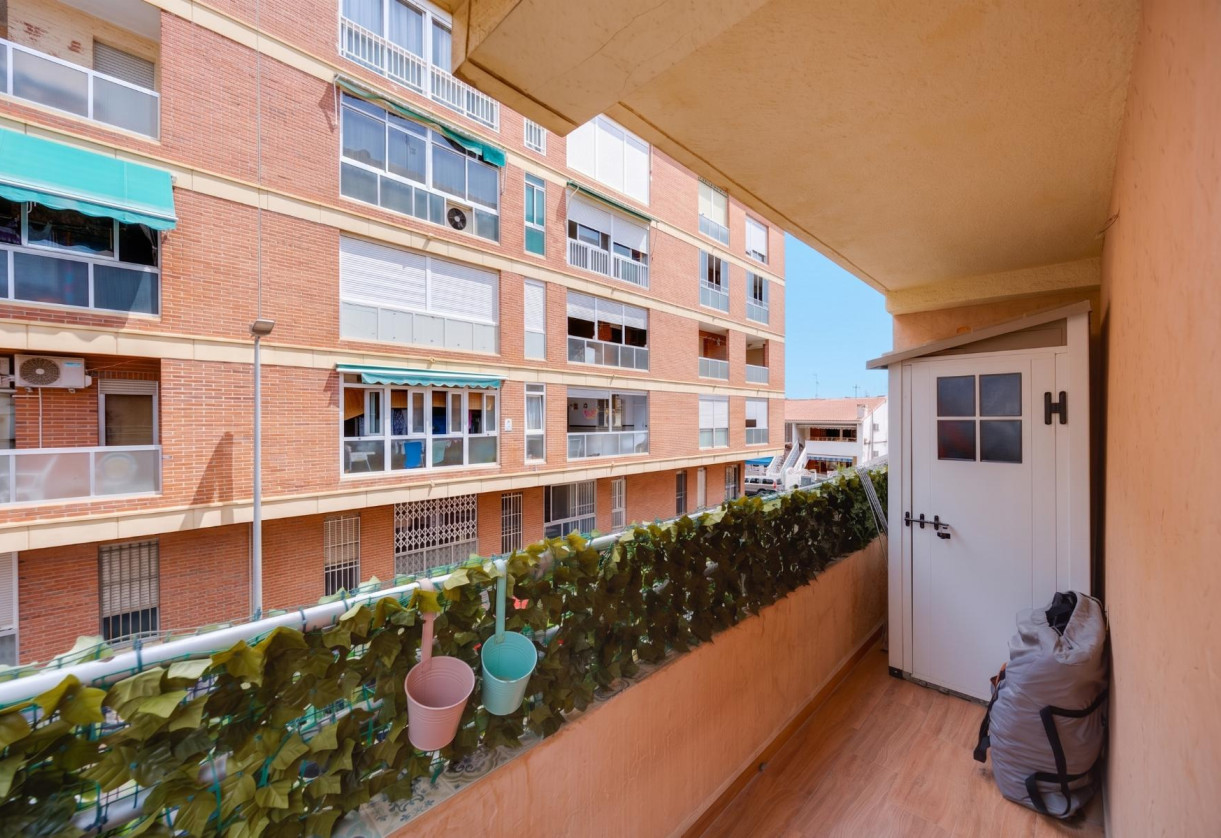 Rynek wtórny · APARTAMENTO · Torrevieja · playa de los naufragos