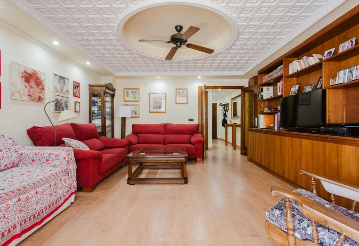 Rynek wtórny · APARTAMENTO · Torrevieja · Playa del Acequión