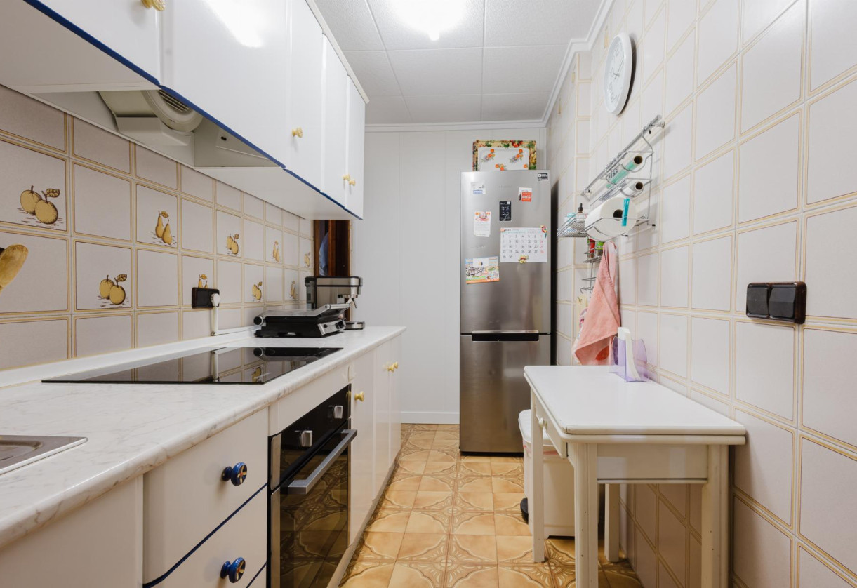 Rynek wtórny · APARTAMENTO · Torrevieja · Playa del Acequión