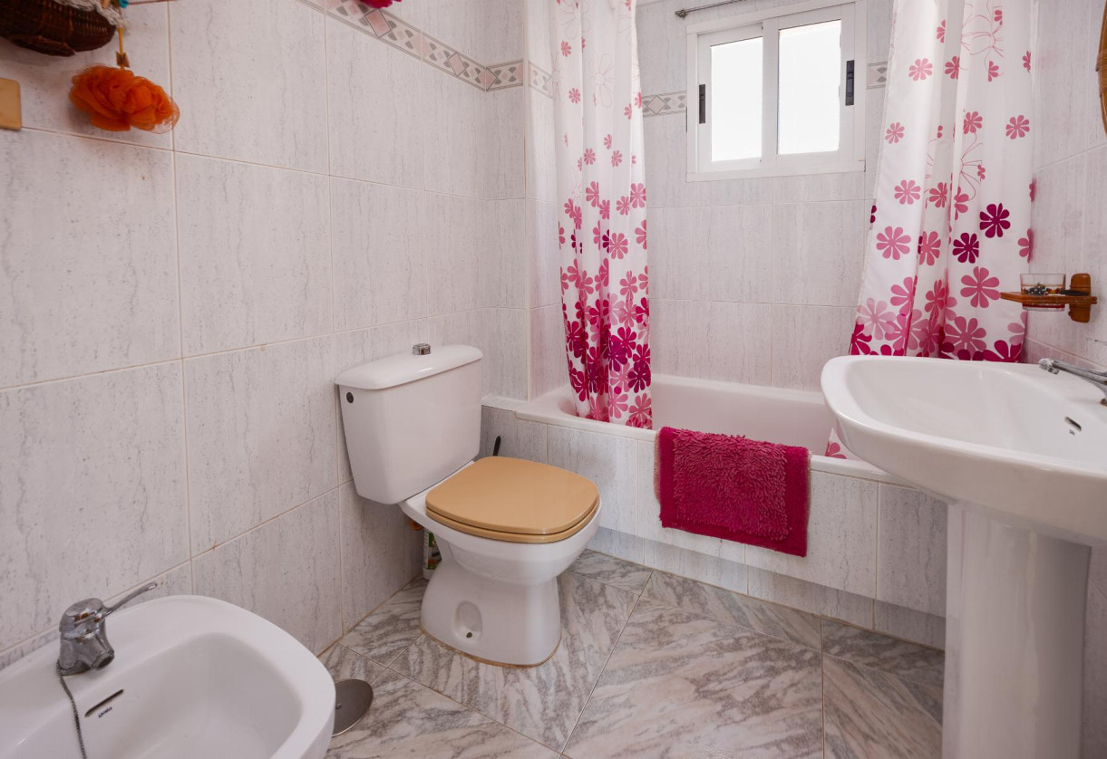 Rynek wtórny · APARTAMENTO · Torrevieja · torre del moro